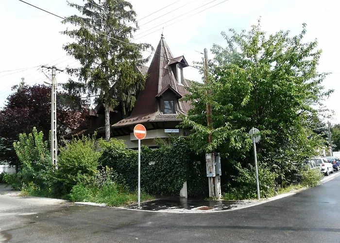 Sashalom Hotel