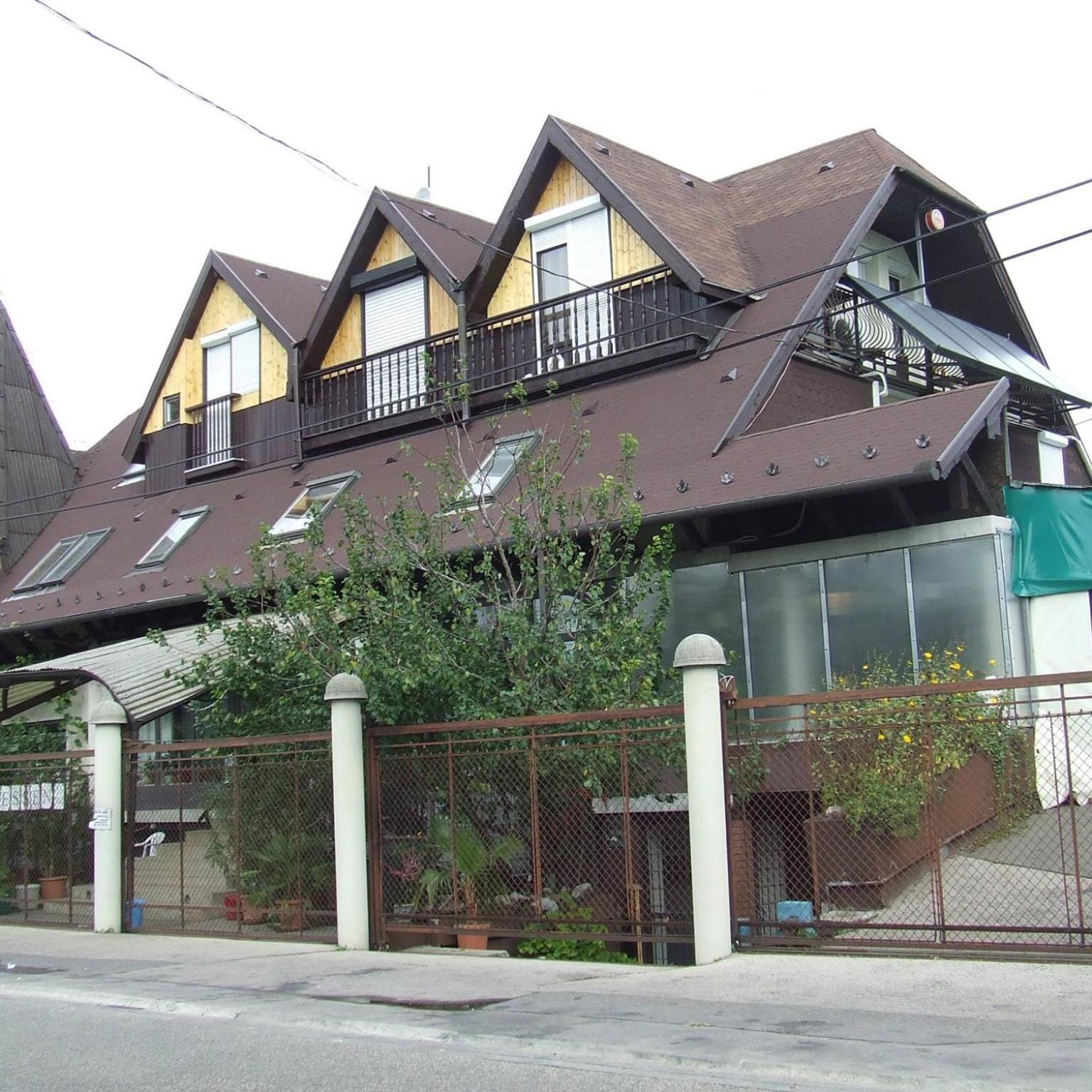 Hotel Sashalom