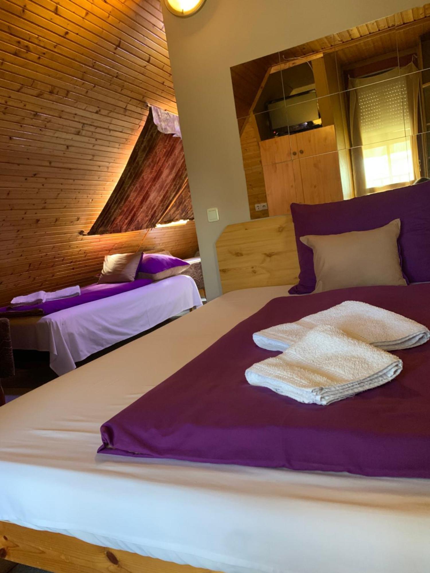Sashalom Hotel *